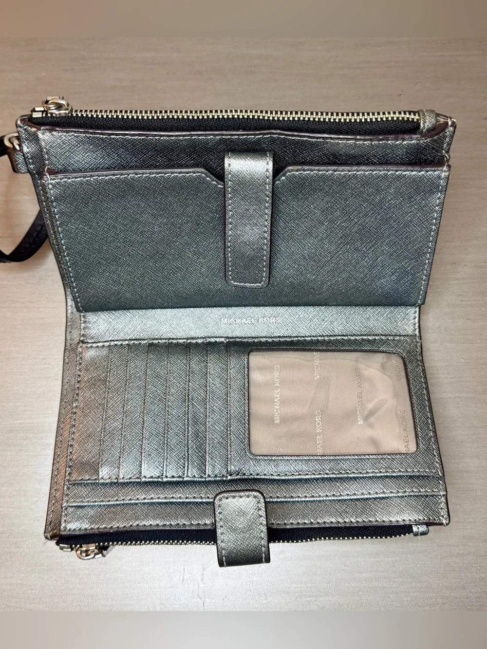 Michael Kors Black Jet Set Double-Zip Wristlet Wallet | MK Signature